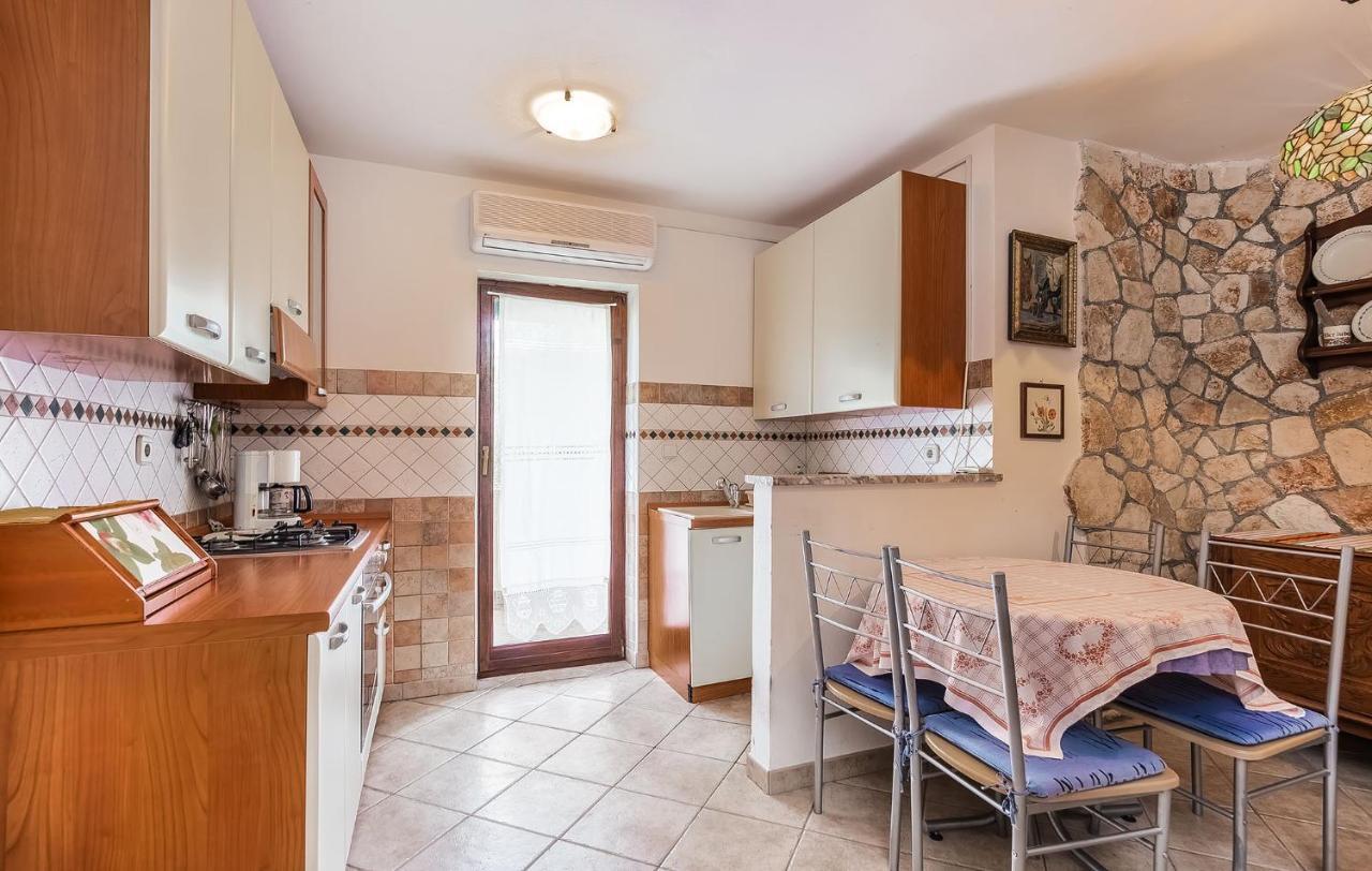 Jelena Apartment Пореч Екстериор снимка